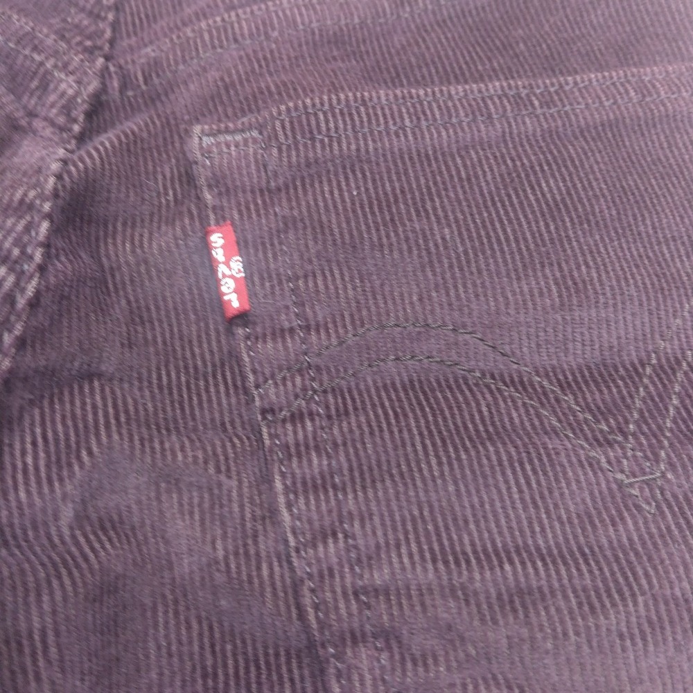 LEVI'S Women's High Waisted Corduroy Mom Jeans Burgundy 27x29 Marron Burgundy-NW - Picture 12 of 12